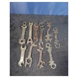 10 Antique Speciality Wrenches