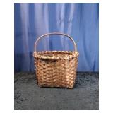 Round Split Oak Woven Basket W/Square Bottom