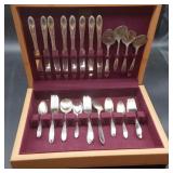National Silver Co. 39 Pieces of Flatware