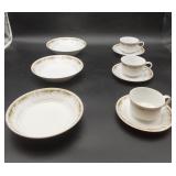 "Queen Anne" Signature China Collection