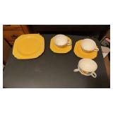 ASSORTMENT OF DISHWARE