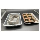 Baking and muffin pans
