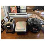 Crockpot / Toaster/ Sandwich Maker