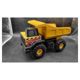 Tonka 354 Classic Steel Mighty Dump Truck