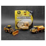 NIP John Deere Bulldozer (die cast) &