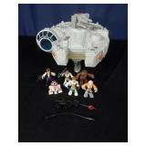 Star Wars Millenium Falcon & Figurines