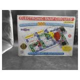Electronic Snap Circuits Set