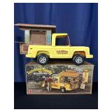 The Sunshine Family Van with Piggyback Shack