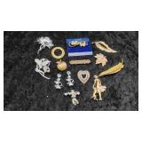 Goldtone & Silvertone Brooches