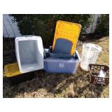 Totes & Misc Plastic Containers