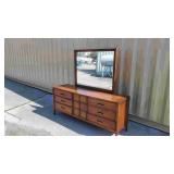 Paragon By Drexel 6 Drawer Dresser With Mirror.