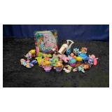 Misc Figurines & Accessories