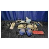 Knee Pads & Paint Mixing Tools