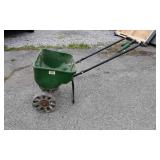 Scotts Speeder Green 2000 Spreader