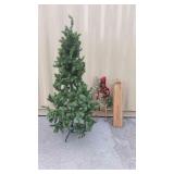 Christmas Tree and Christmas Ladder