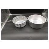 Aluminum Boiling Pot W/Strainer