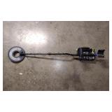 2 Metal Detectors