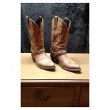 8 1/2 Western Style Brown Boots