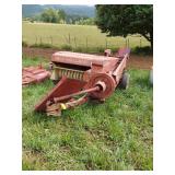 New Holland Hay Liner 273 Square Baler