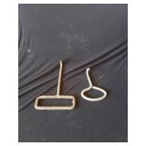 2 Hay Hooks