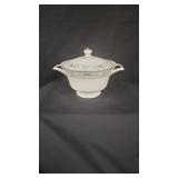 Wedgewood 'Agincourt' 2 Handles Bowl W/Lid