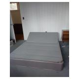 Queen Serta Adjustable Bed W/Remote