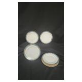 9 Wedgewood 'Curzon' Bone China Dessert Plates