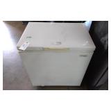 Estate By Whirlpool Compact Chest Freezer