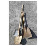3 Shovels