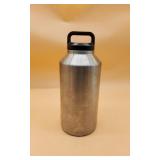 Yeti 64oz Rambler Bottle