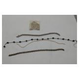 Necklaces & Chockers