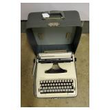 Sperry Rand Remington 1040 Manual Typewriter
