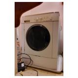 Frigidaire Front Load Washing Machine