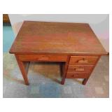 4 Drawer Antique Oak Desk With Key