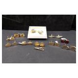 10 Gold-Toned Cuff Links