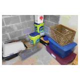 Totes, Buckets & Pet Carrier.