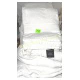 12 Ralph Lauren white bath towels