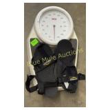 Seca scale & stabilicers