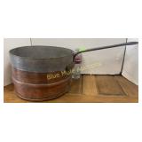 Vintage copper / brass hammered stock pan-sm