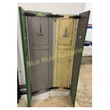 4 panel wood screen-62'tall,16'across each panel