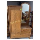 Antique oak chiffarobe w/claw feet &  beveled