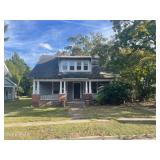 517 Warren Street Williamston, NC 27892