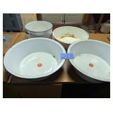 White Porcelain Pots