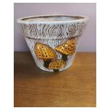 1972 mushroom planter