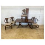 Duncan Phyfe 6 Pc. Dining Room Table & Chair Set
