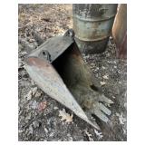 12" Backhoe Bucket