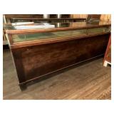 Floor Model Countertop Glass Showcase