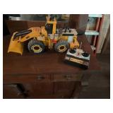 CAT Remote Controlled Payloader
