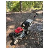 Honda HRX217 Self Propelled Mower w/ Bagger