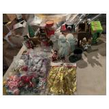 Contemporary Christmas Items